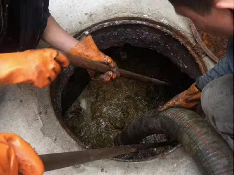 南通清理化粪池时如何避免沼气的危害?